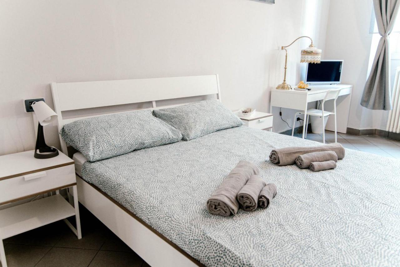 Downtown Rooms Комо Экстерьер фото