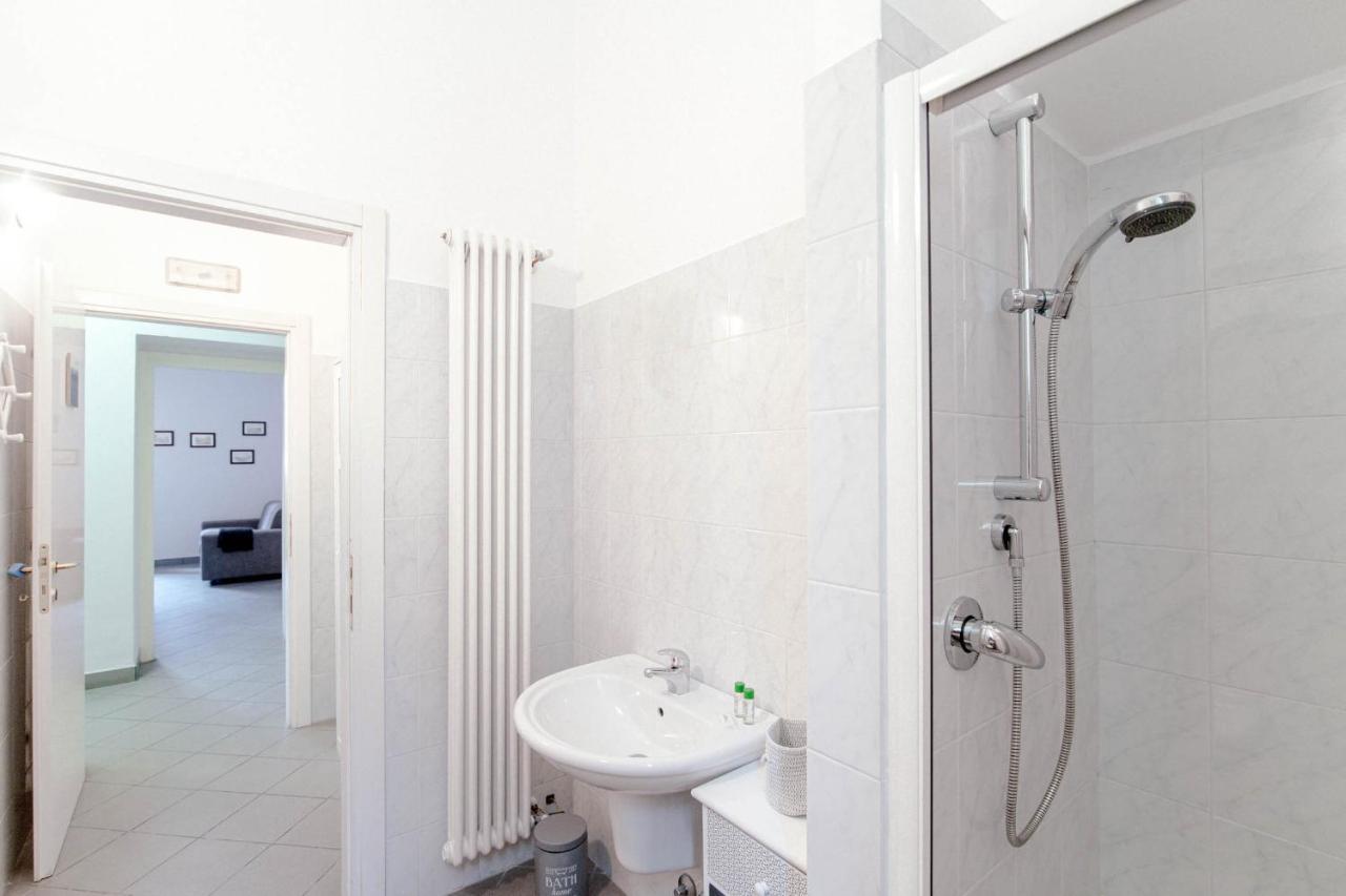 Downtown Rooms Комо Экстерьер фото