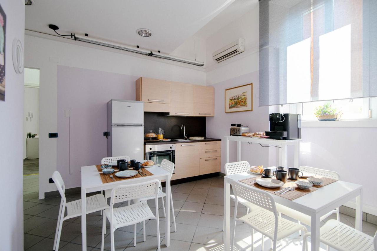 Downtown Rooms Комо Экстерьер фото