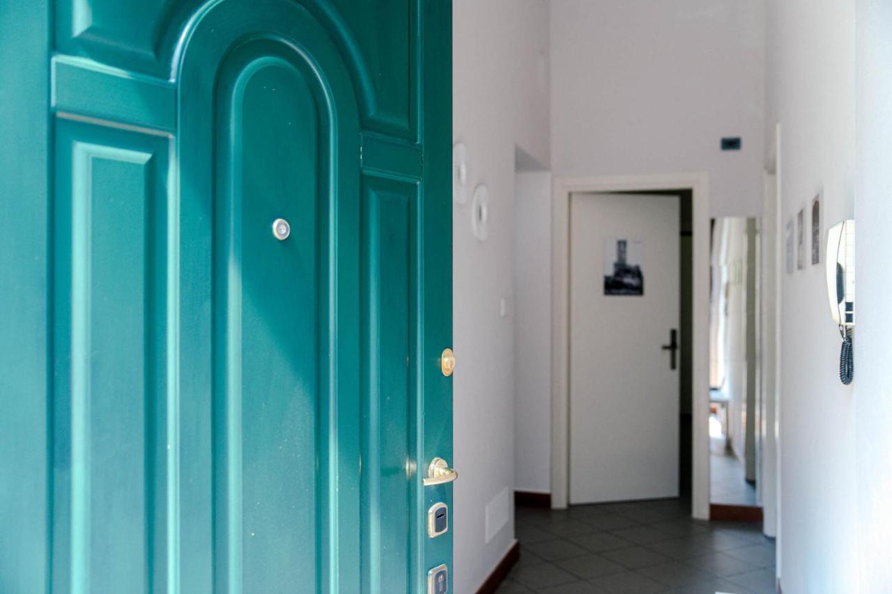 Downtown Rooms Комо Экстерьер фото
