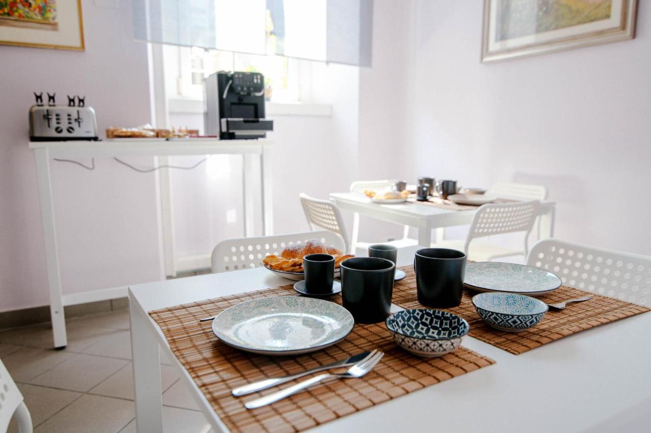 Downtown Rooms Комо Экстерьер фото