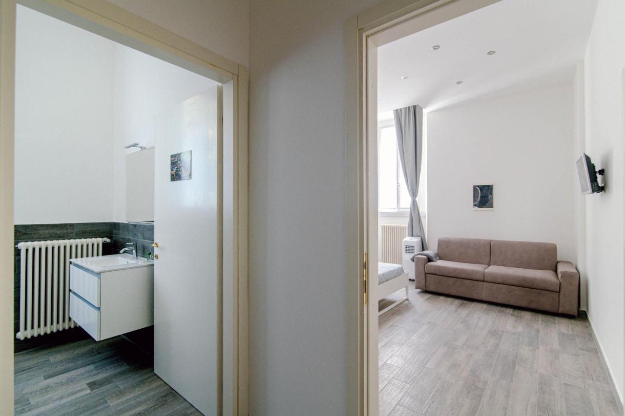 Downtown Rooms Комо Экстерьер фото